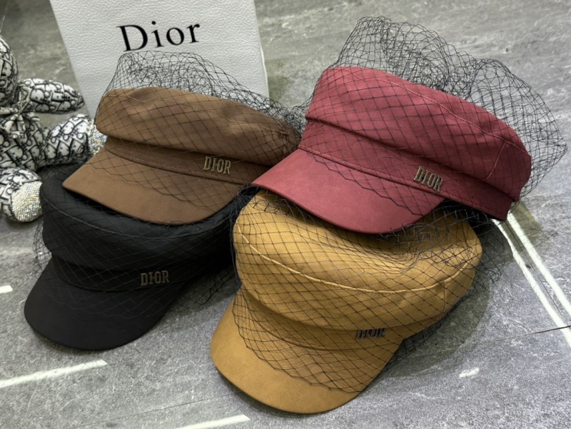 CHRISTIAN DIOR